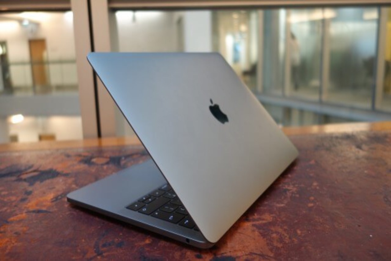 مقایسه لپ تاپ MacBook Pro 16 با MacBook Pro 13: در چه قسمت‌هایی بهبود یافته است؟