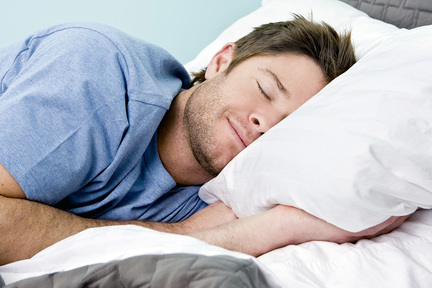 خوابیدن بین ساعت ۱۰ تا ۱۱ شب خطر ابتلا به بیماری‌های قلبی را کاهش می‌دهد
