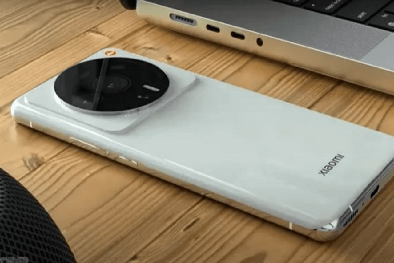 انتشار تصویر زنده جدید از شیائومی 12 اولترا که طراحی متفاوت دوربین را تایید می‌کند