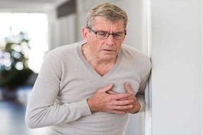 ارتباط درد قفسه سینه و تنگی نفس با خطر طولانی مدت ناراحتی قلبی