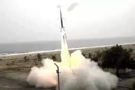 نخستین موشک بخش خصوصی هند به فضا رفت