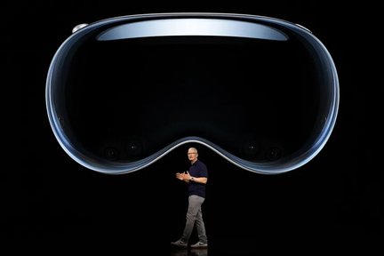 اپل از هدست واقعیت ترکیبی، iOS۱۷ و مک بوک ۱۵ اینچی رونمایی کرد