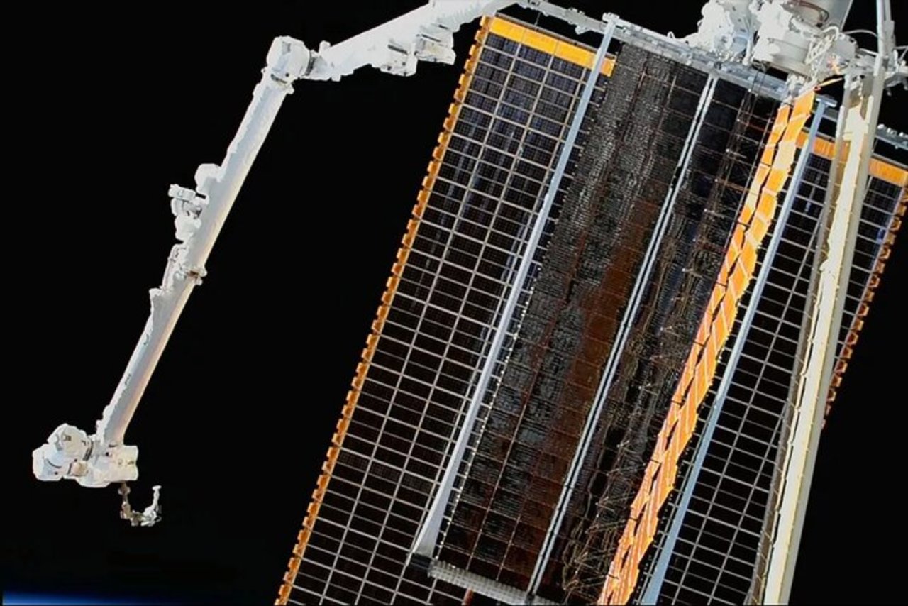 ششمین پنل خورشیدی ایستگاه فضایی نصب شد
