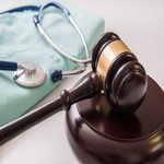 آشنایی با وکیل قصور پزشکی
